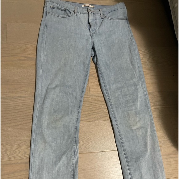 lightly worn levis denim - Picture 1 of 1